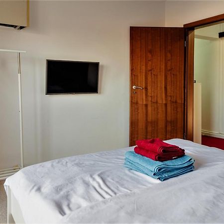 Parliament Marriott Unirii Square 5 Bedrooms Luxury Apartment Old Town Bucharest Exterior photo