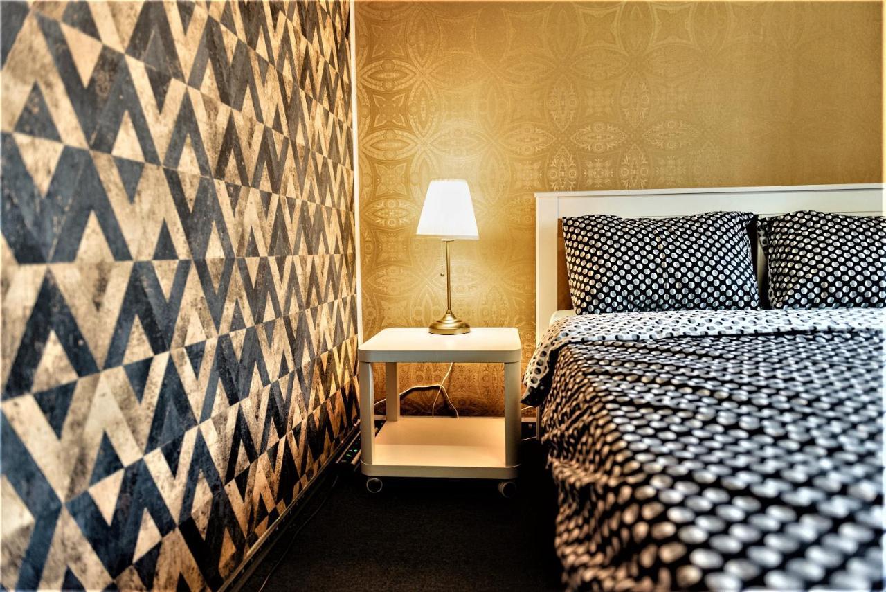 Parliament Marriott Unirii Square 5 Bedrooms Luxury Apartment Old Town Bucharest Exterior photo