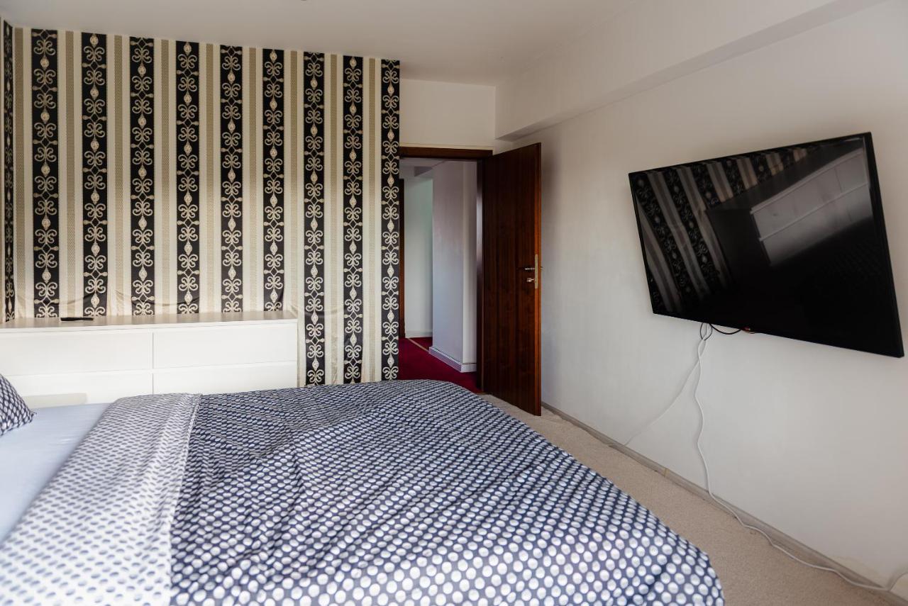 Parliament Marriott Unirii Square 5 Bedrooms Luxury Apartment Old Town Bucharest Exterior photo
